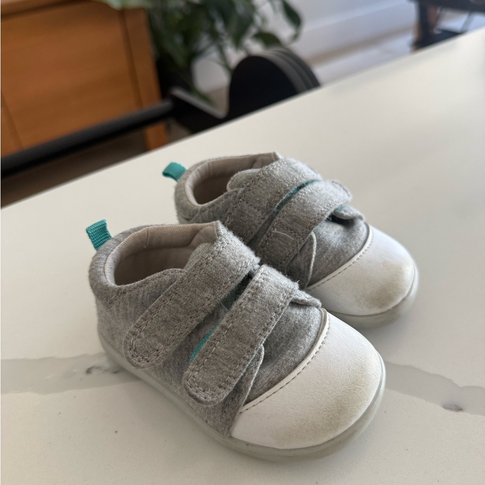 Ten Little First Walker Kids' Shoes Size 5.5